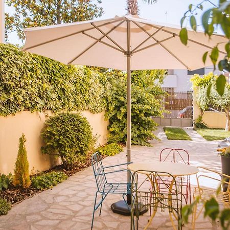 Bed and Breakfast El jardí de l'avet Lleida Exterior foto
